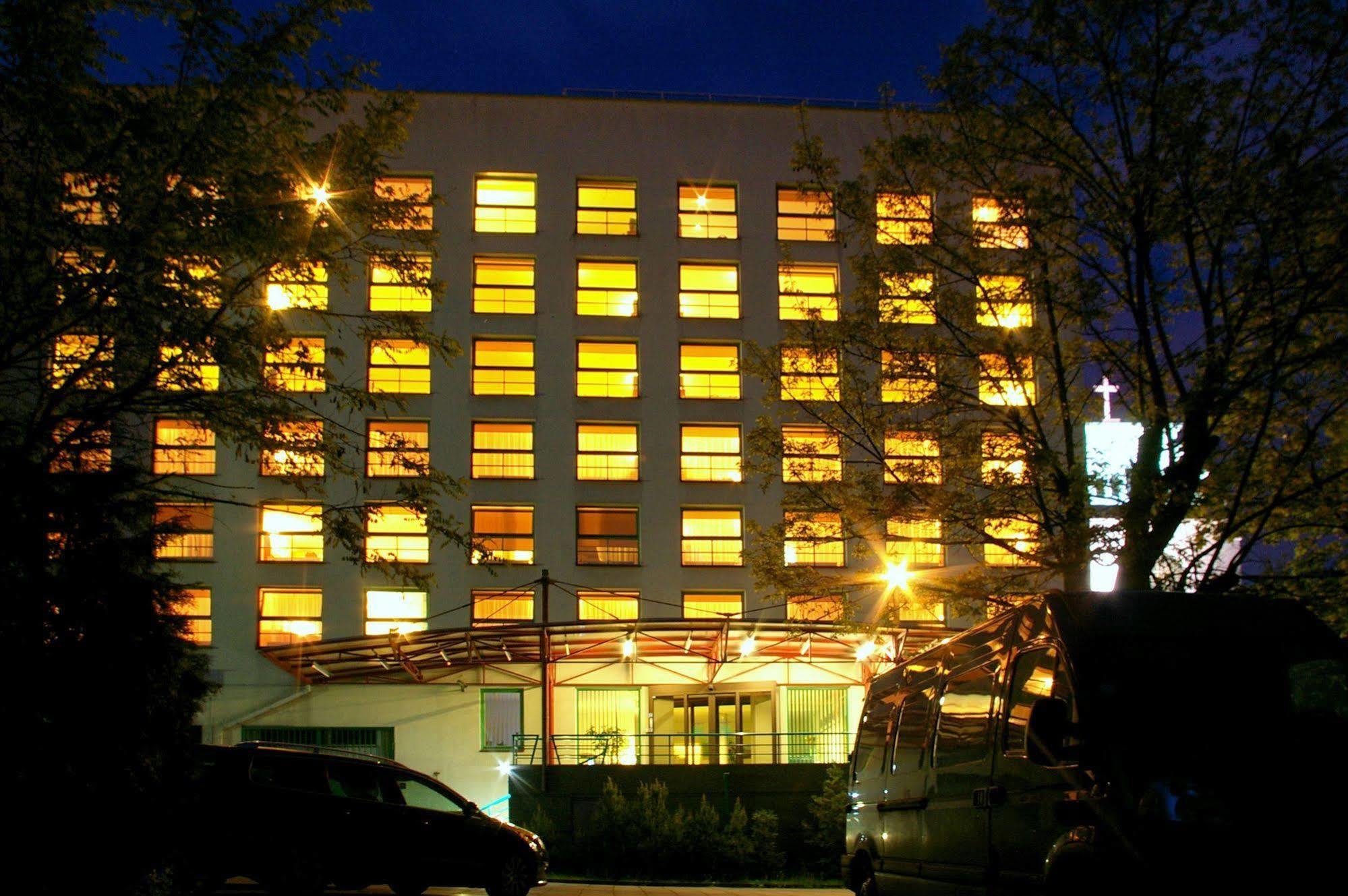 Centre Hotel Kaunas Exterior photo